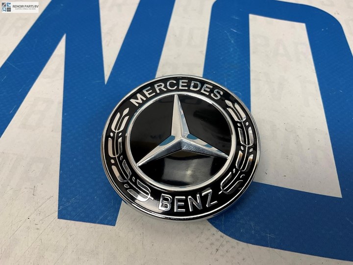 Kelder welvaart Caius Mercedes AMG MOTORKAP LOGO ZWART EMBLEEM W204 W205 W212 W207 W213 W253 W166  W292 W222 AMG ​MERCEDES MOTORKAP EMBLEEM ZWART LOGO W205 W213 W253 W463  W222 W166 W292 W447 W907 AMG Mercedes